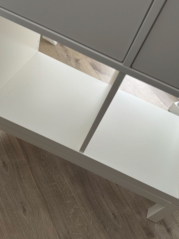 IKEA Regal Kallax biały 77x77cm z 4 szufladami i ramą nośną