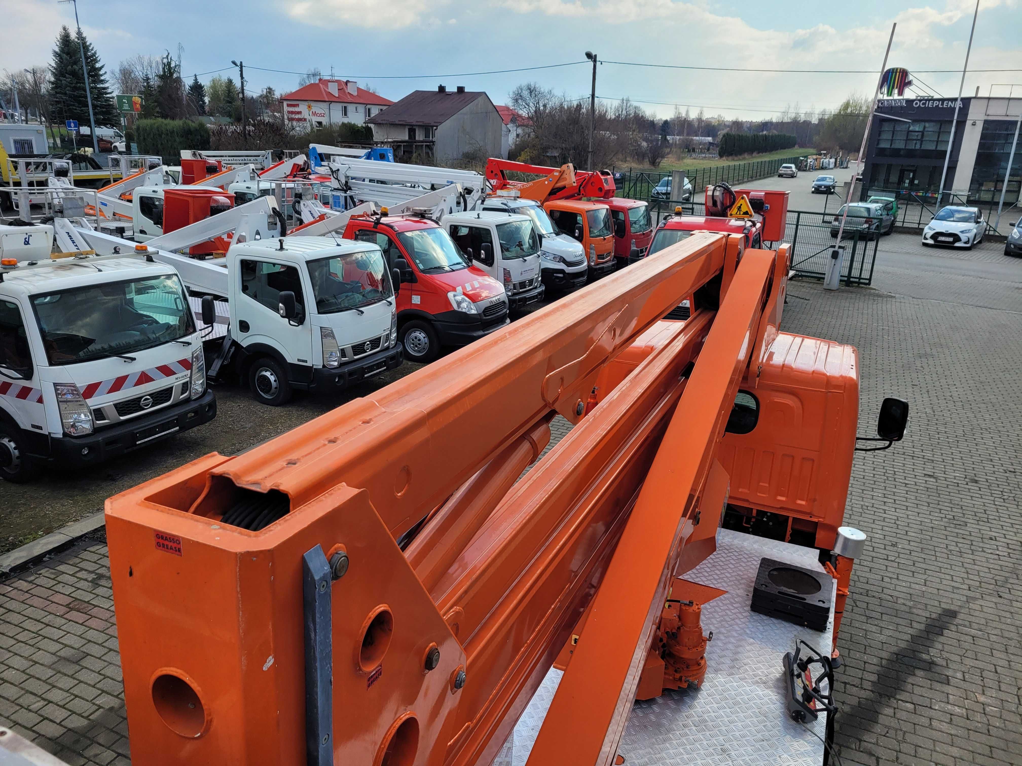 zwyżka/podnośnik/26m/koszowy/multitel/cmc/tb260/socage/renault/socage