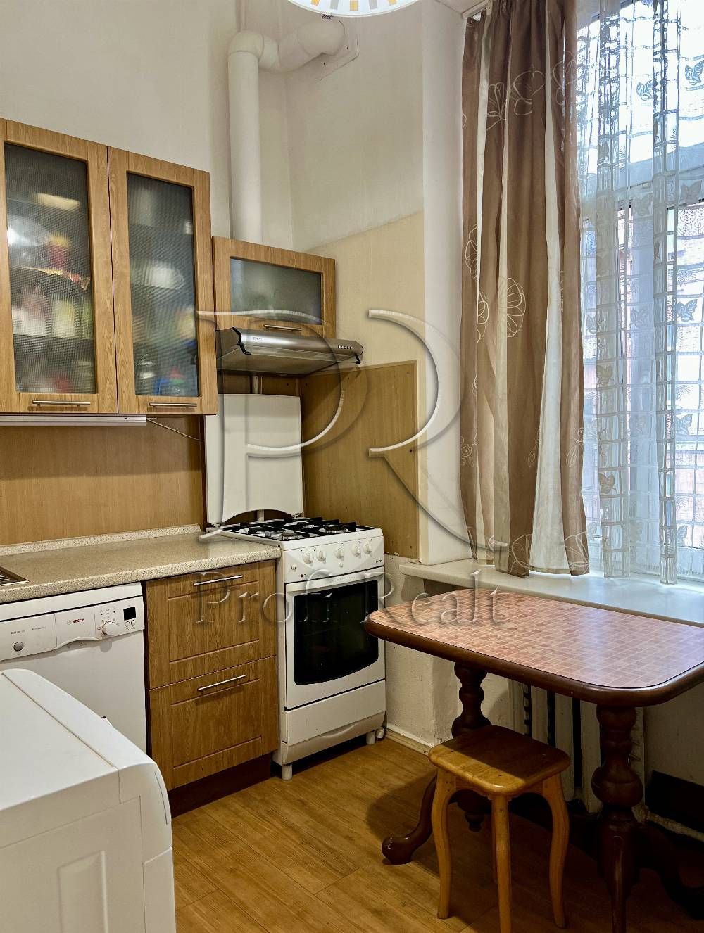 Продаж 2 кім. квартири вул. Михайлівська, 22-Б/м.Хрещатик/Золоті Ворот