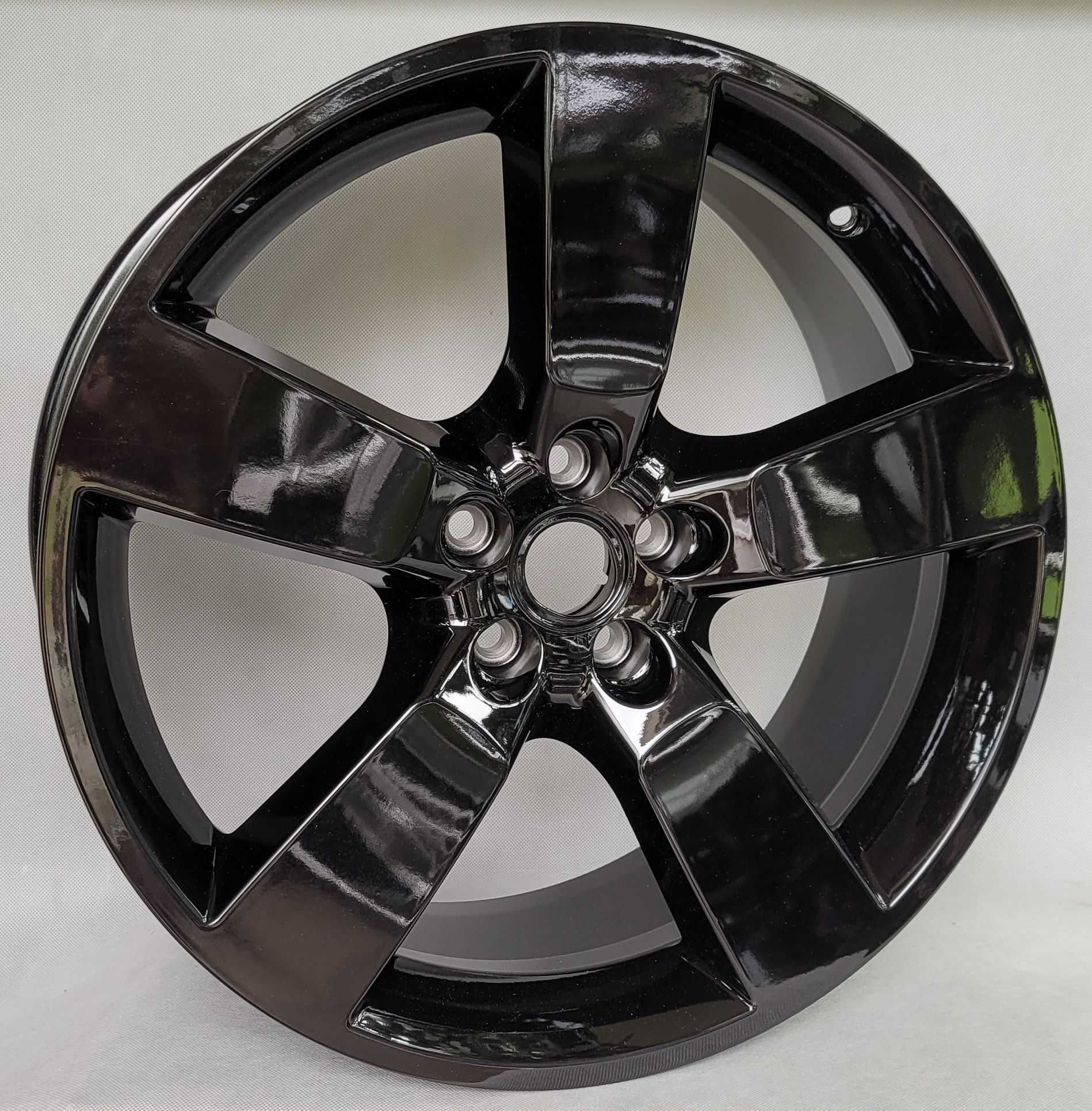 Felgi 20 Volvo XC90 XC60 S90 2 Jaguar XE XF F-Pace Range Rover Qvoque