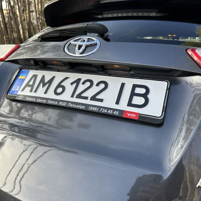 Toyota rav4  2013 года