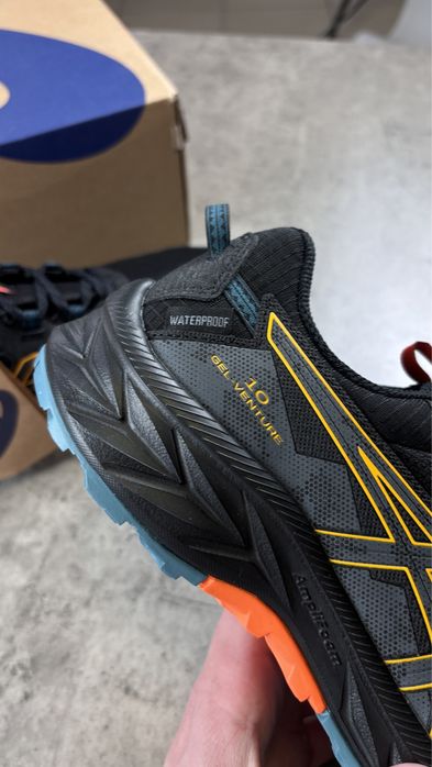 Чоловічі кросівки для бігу ASICS Gel-Venture 10  кроссовки мужские