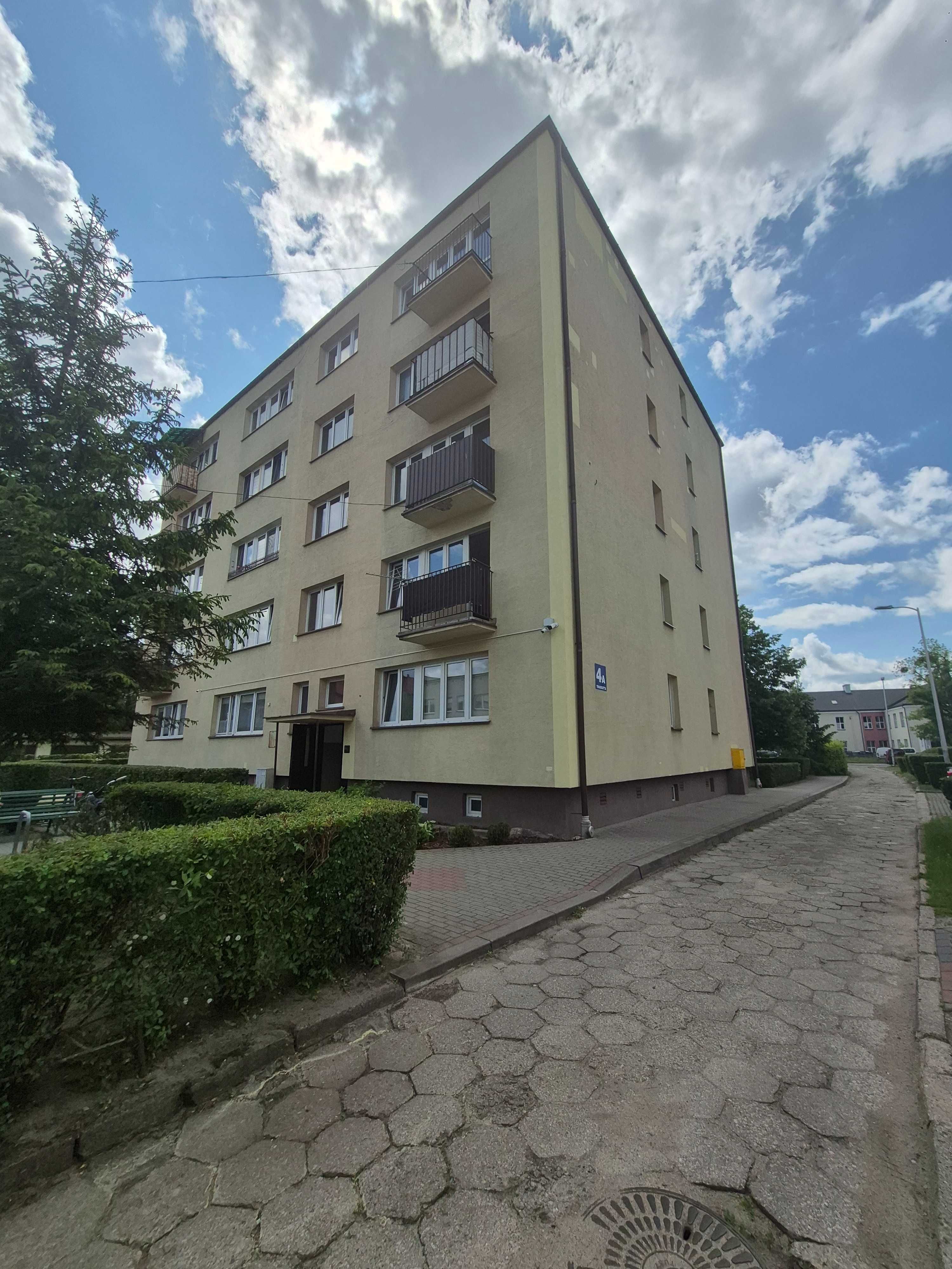 Sprzedam mieszkanie 3 pokojowe 55m2 z garażem