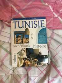 Guia da Tunísia em bom estado