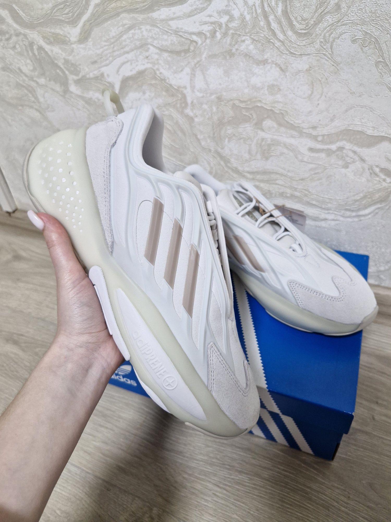 Кросівки оригінальні Adidas Ozrah