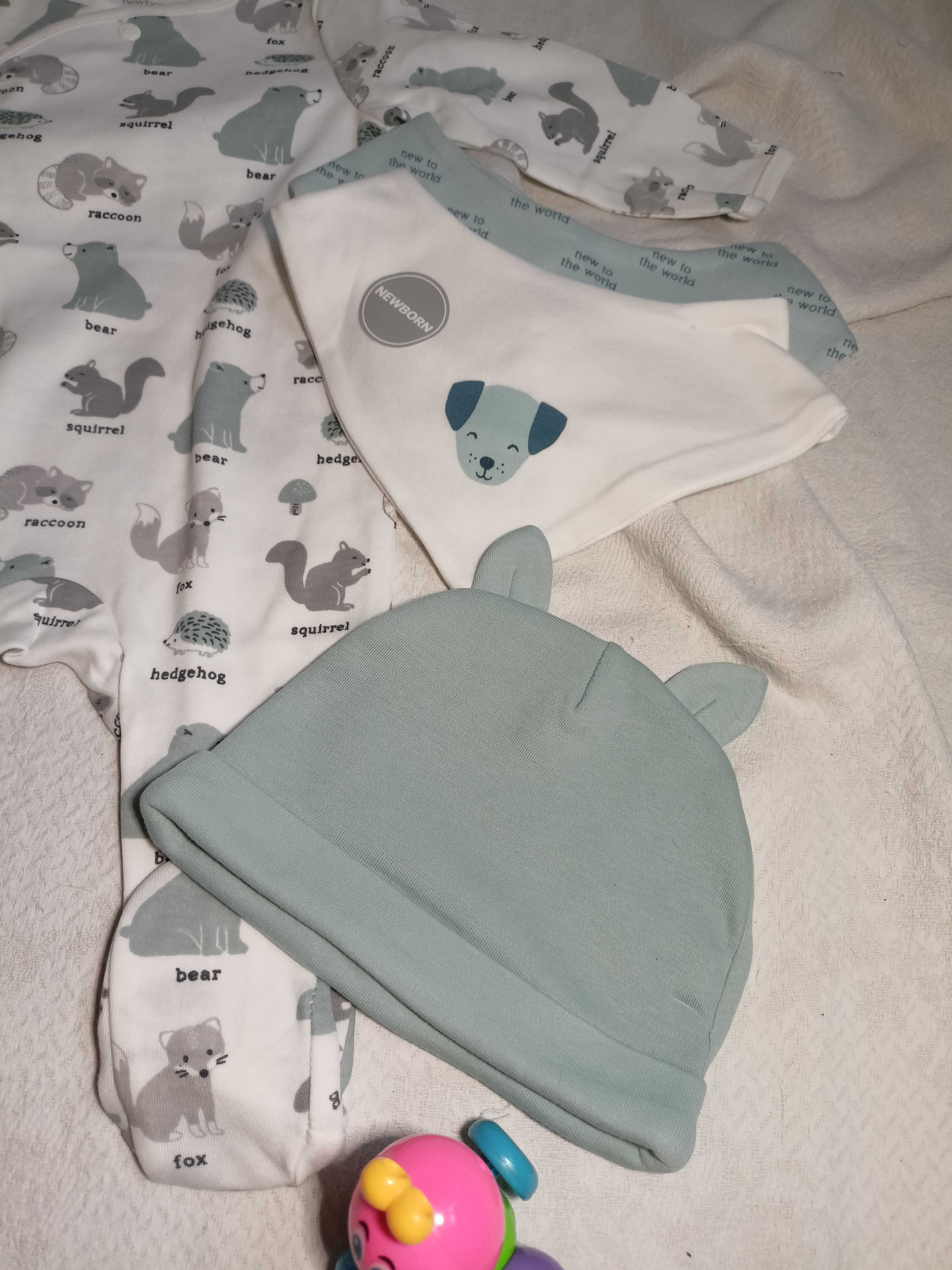 Набір одягу для новонародженого