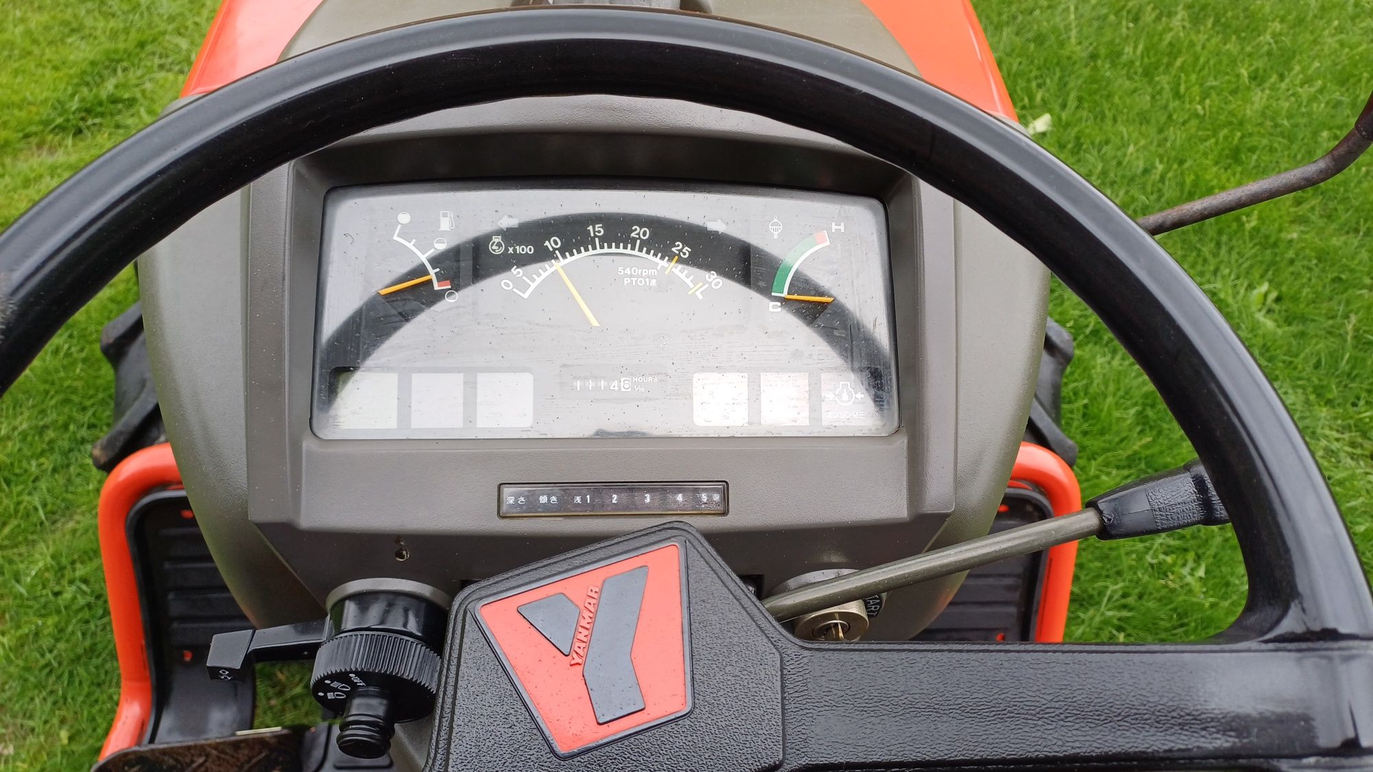 Yanmar F180 + glebogryzarka