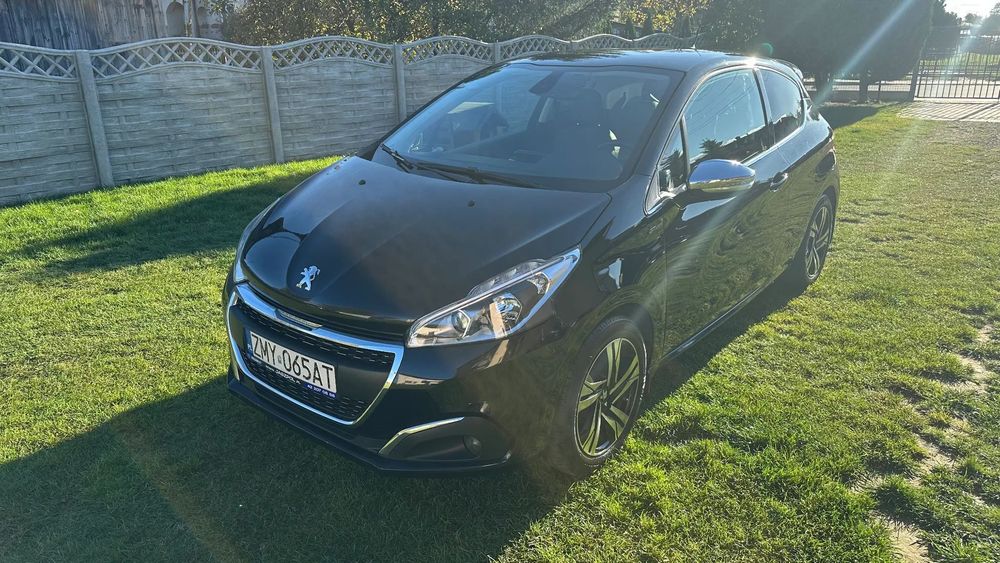 Peugeot 208 Peugeot 208 I 1.2 PureTech THP 110KM Allure S&S + GT Line