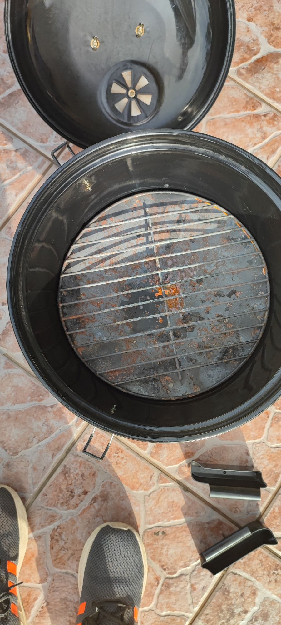 Mały grill MAYER BARBECURE przenośny