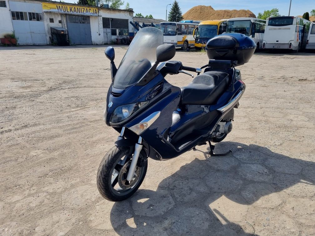 Piaggio Xevo 125 z 2010r na kat B