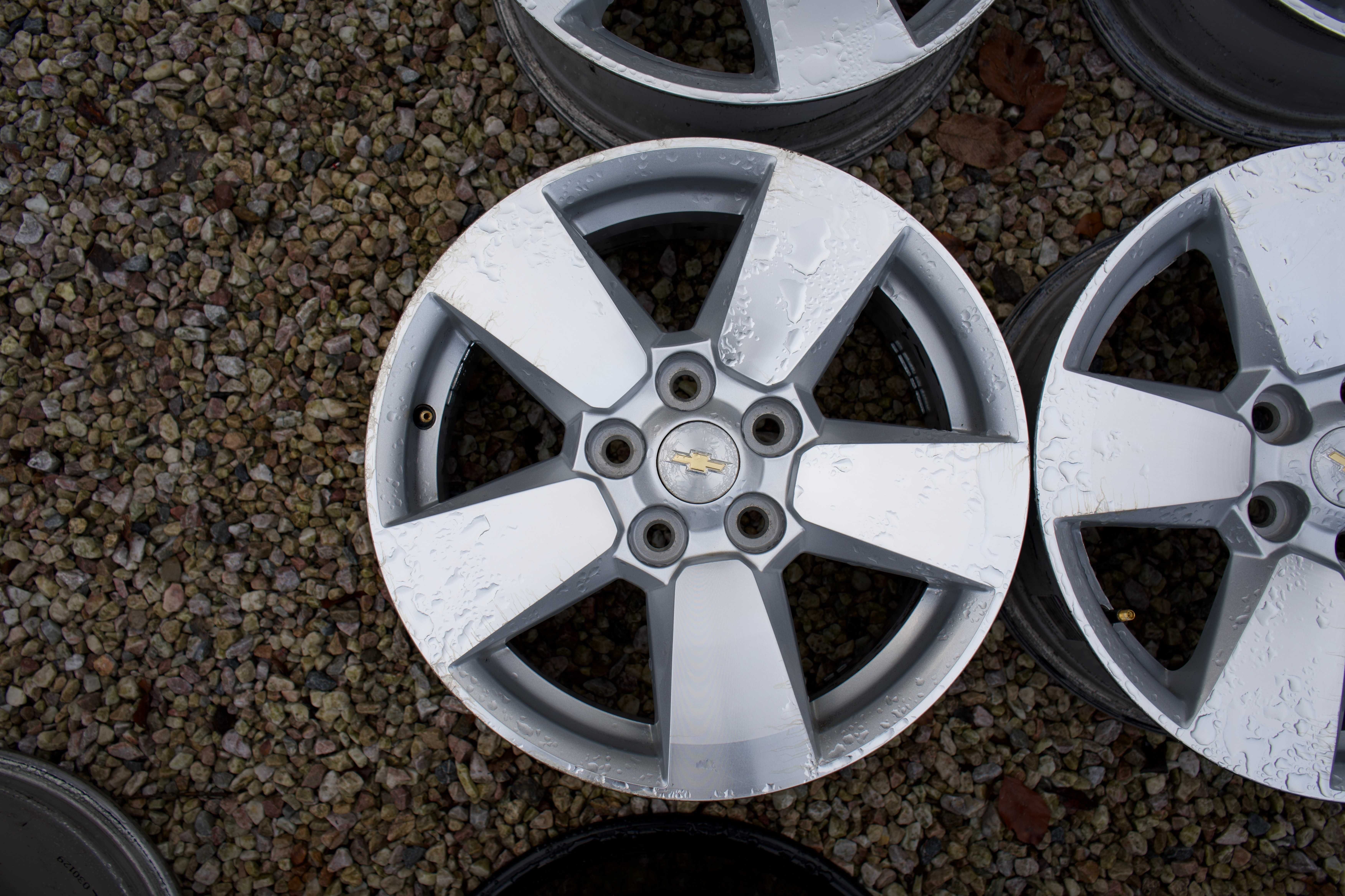 Felgi Alufelgi Chevrolet OEM R17 5x120 7j et 41