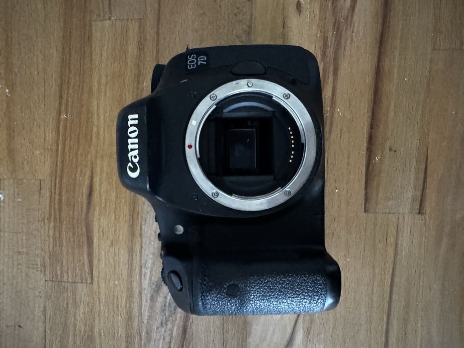 Canon 7d + grip - uszkodzony