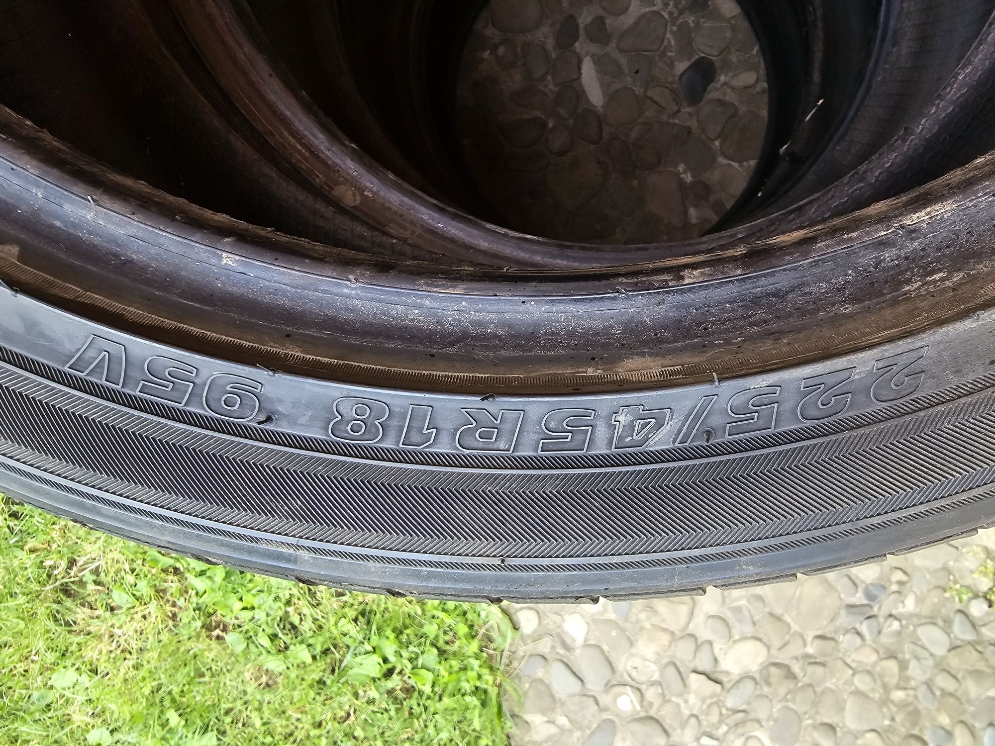 Комплект резини KUMHO Solus R18