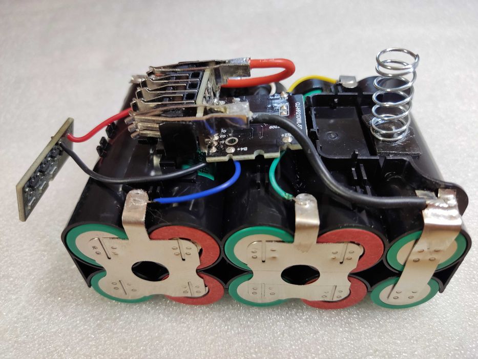 НОВЫЙ аккумулятор DeWalt 5Ач, 7.5Ач, 9Ач