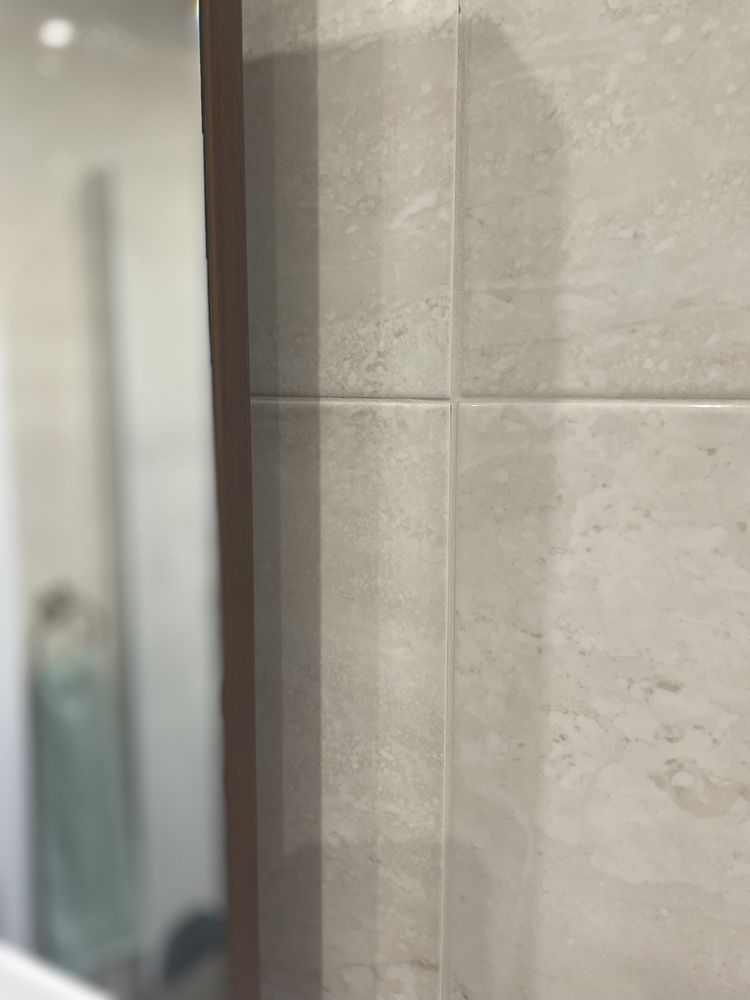Lustro ścienne łazienkowe