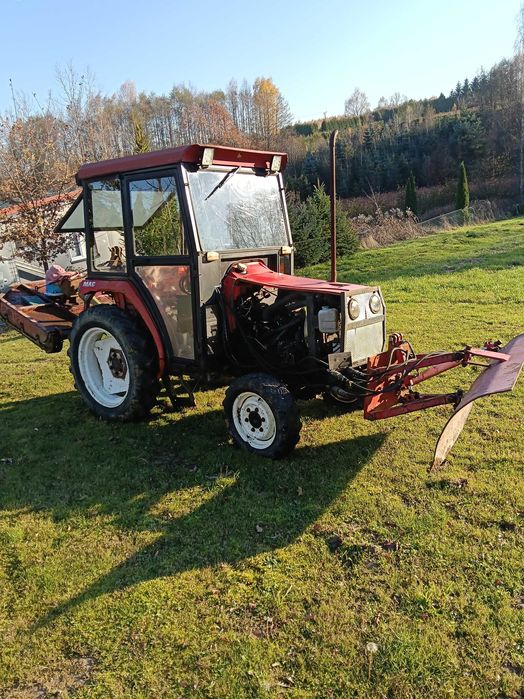 sprzedam ciagniczek Mitsubishi m t22d z plugiem