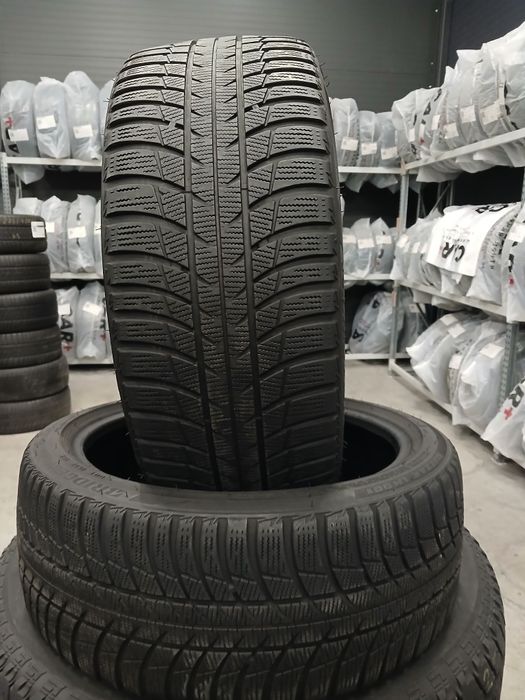 Зимові Шини БВ 225/40 R18 - BRIDGESTONE - Blizzak LM-001  Склад