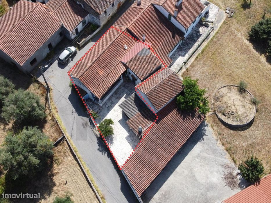 Moradia T3 com 225 m2 | Mouriscas - Abrantes