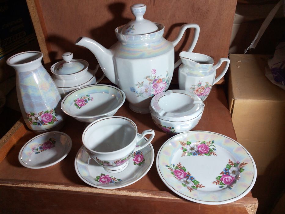 Чайный сервиз "Шиповник"