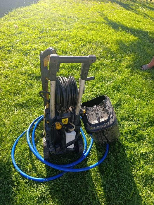 Мийка.        . .