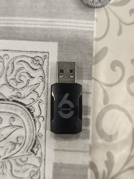 Adaptador WiFi + Bluetooth 2 em 1