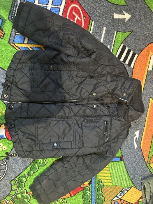 Czarna kurtka przejsciowa 98