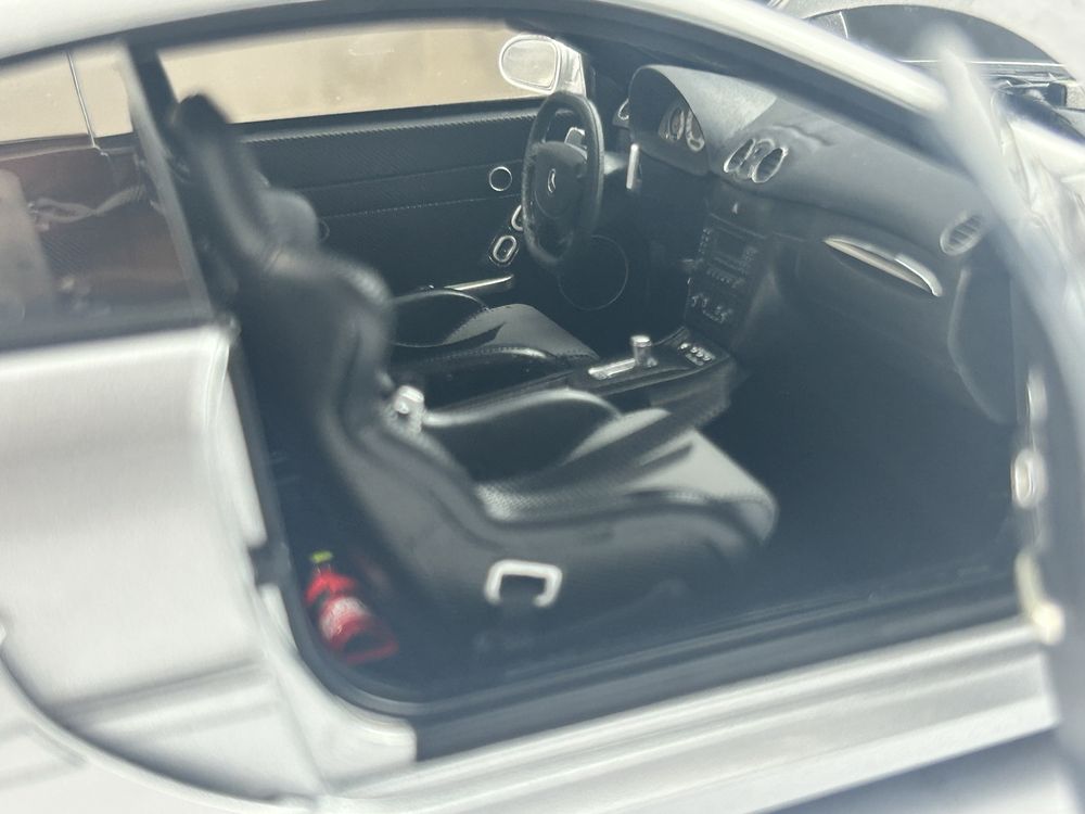 Kyosho Unikat Mercedes CLK DTM AMG 1/18