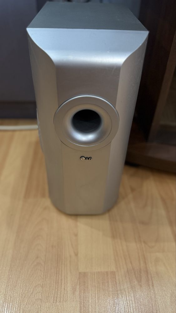 Домашній кінотеатр LG