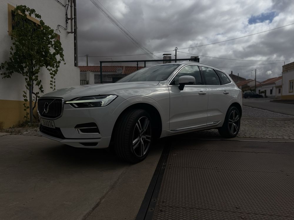 Volvo xc60.