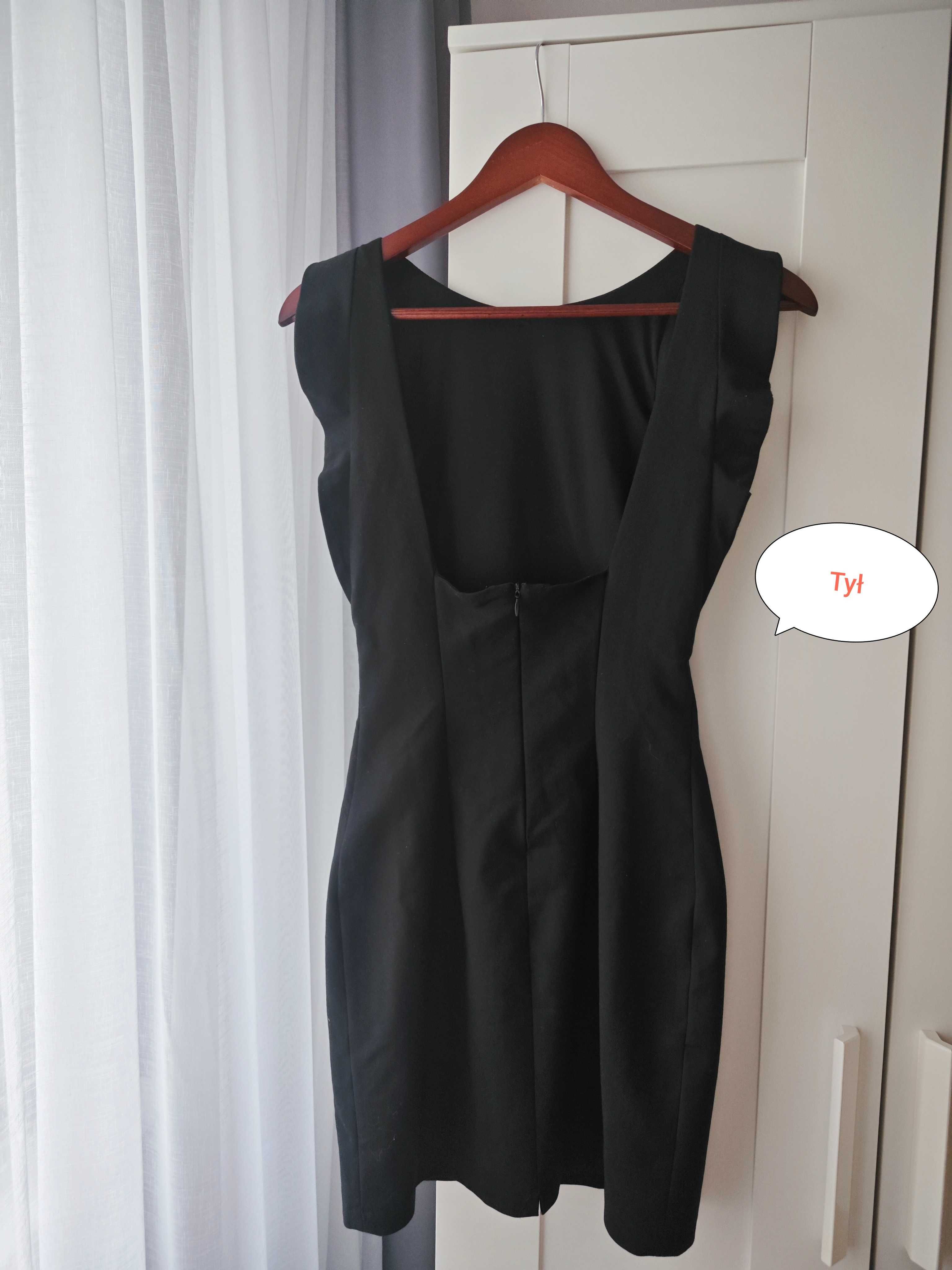 Sukienka mini czarna ZARA, z wycięciem na plecach, r. S