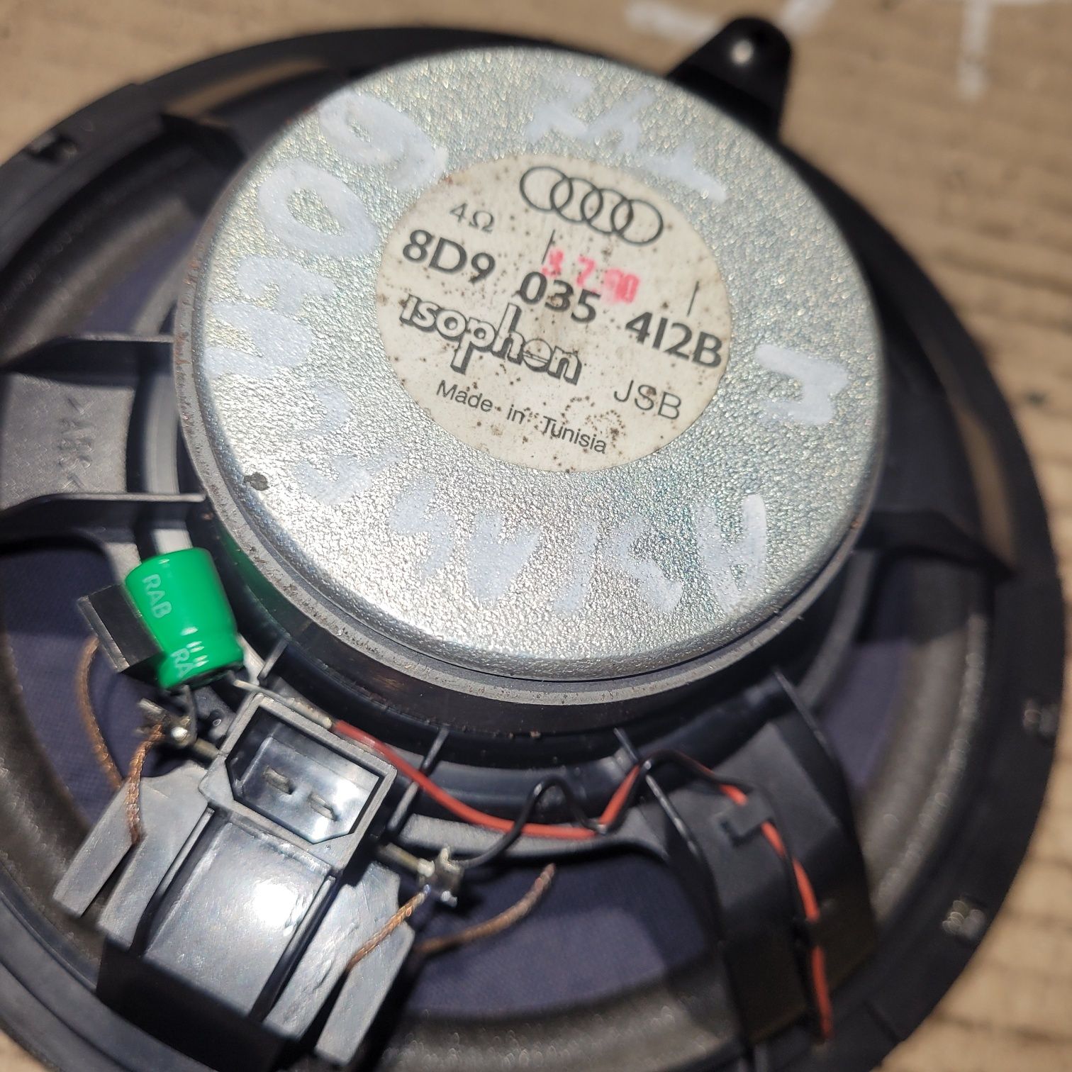 Głośniki drzwi ISOPHON tył lewy prawy audi a4 b5 kombi a3 8l 3D