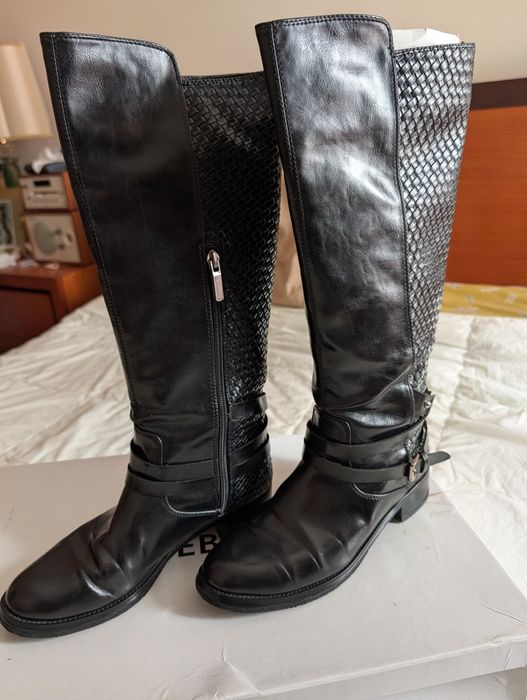Botim preto da Quebramar