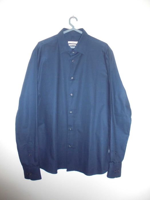 camisa de homem da marca MNG