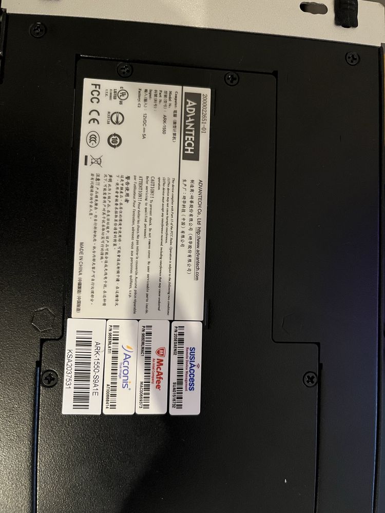 Komputer pasywny ADVANTECH ARK-1550 intel core i5 4GB Ram 256GB SSD