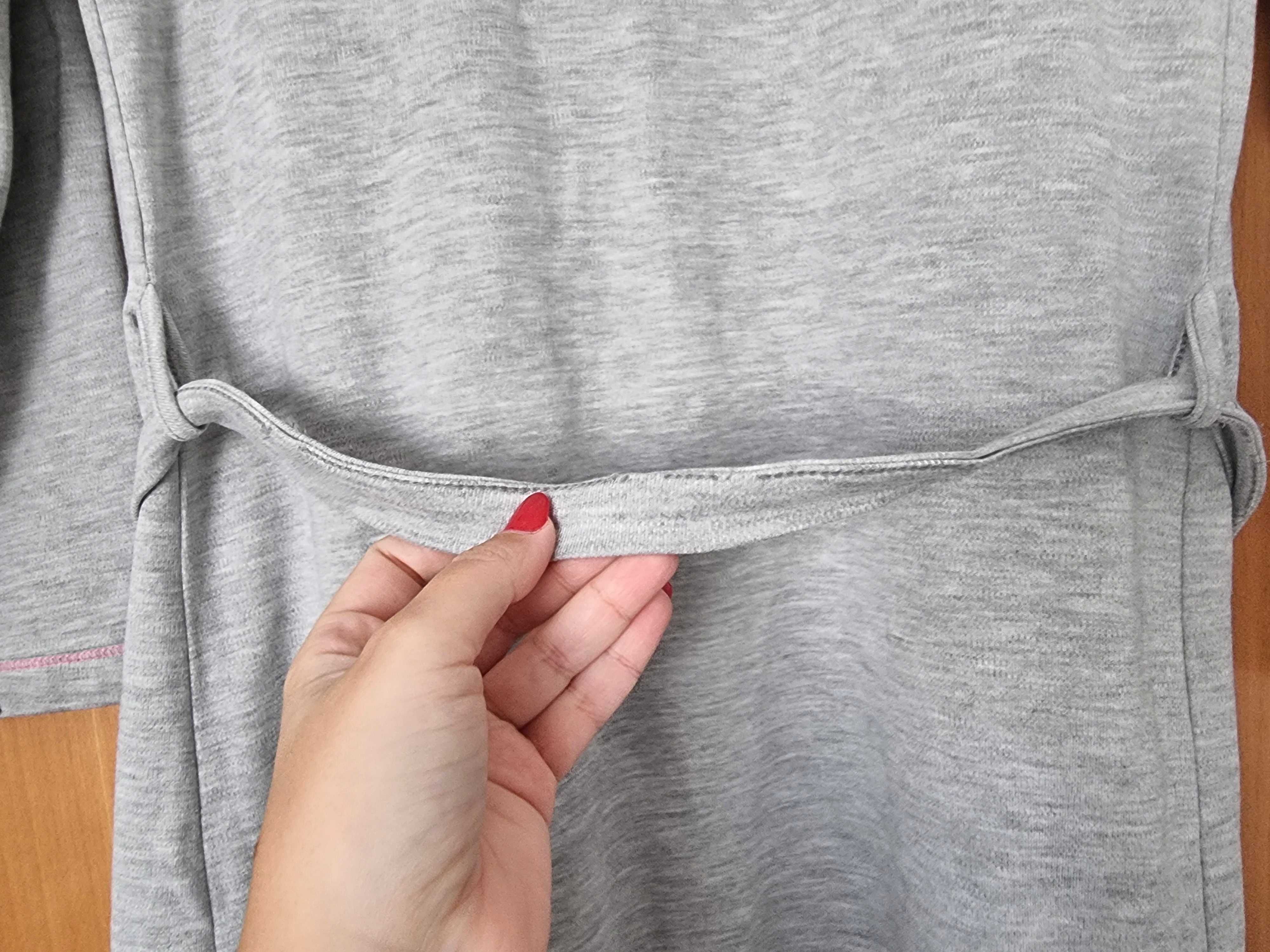 Roupão/ robe cinzento com detalhes rosa Red Code, tamanho S