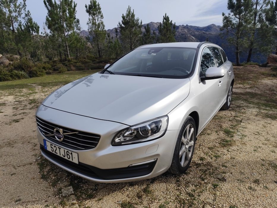 Volvo v60 2.0 D - 105000Km - Livro revisões - C/ garantia Contratada