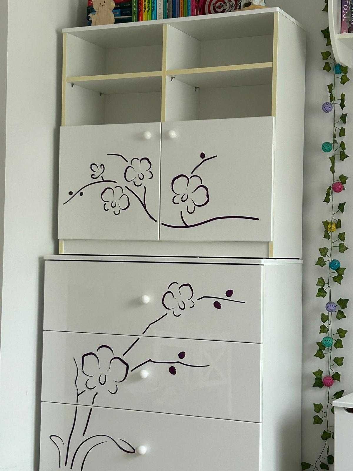 Komplet mebli dziecięcych Meblik Orchidea - 5 elementów