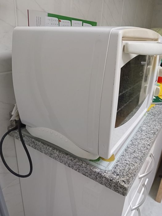 Forno pequeno elétrico