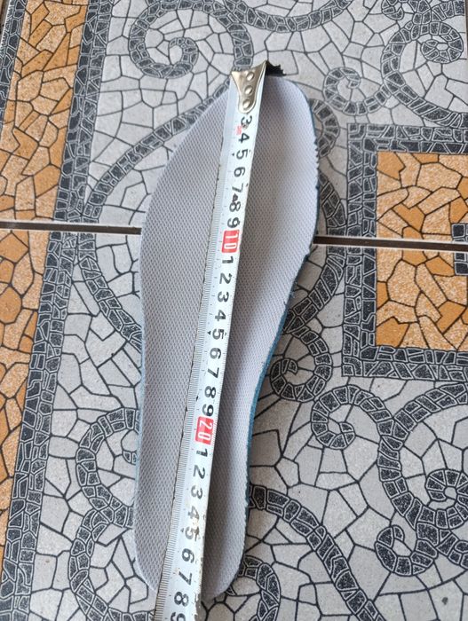 Salomon 42.5р. чоловічі напів черевики.