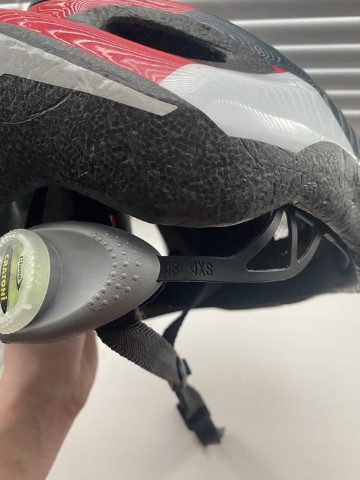 Продам велошолом