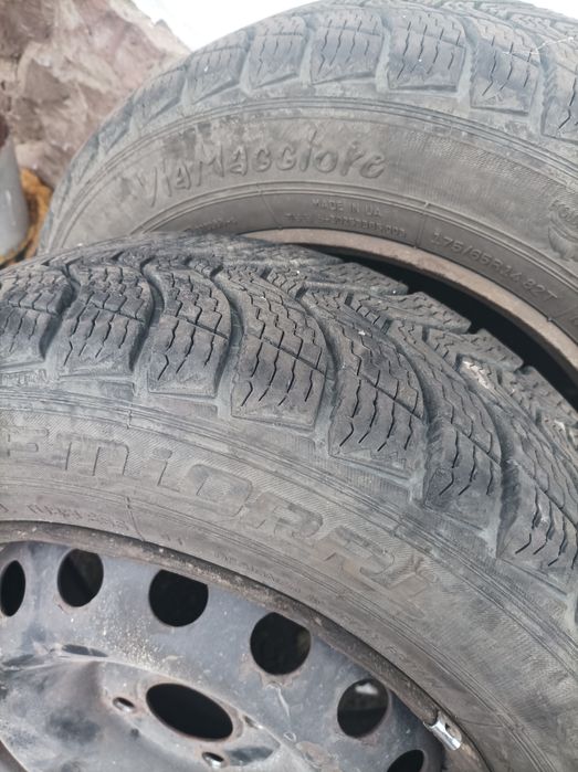 Диски з зимовою резиною R14