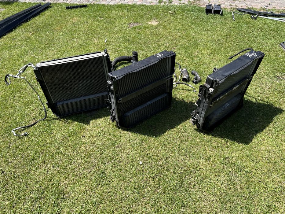 Касета радиаторів BMW X5 E70 установочна телевізор кронштейн БМВ Е70