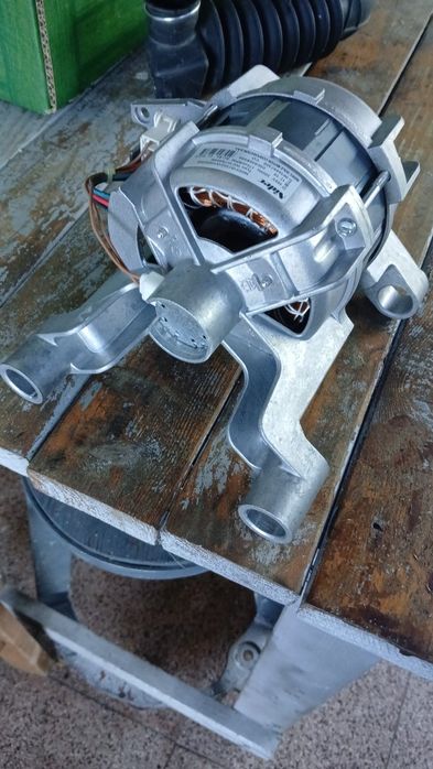 Motor maquina lavar Indesit