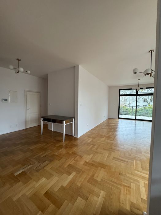 Apartament przy Łazienkach Królewskich - 2 sypianie, salon, 2 łazienki