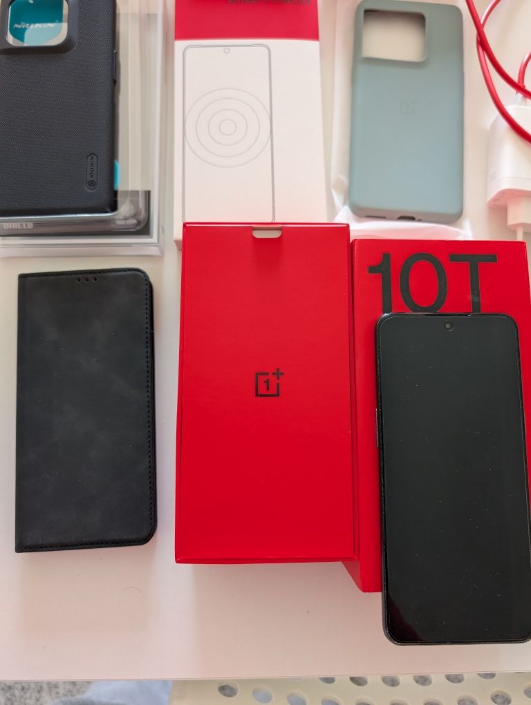 Oneplus 10T 128gb + 6 capas + protetor