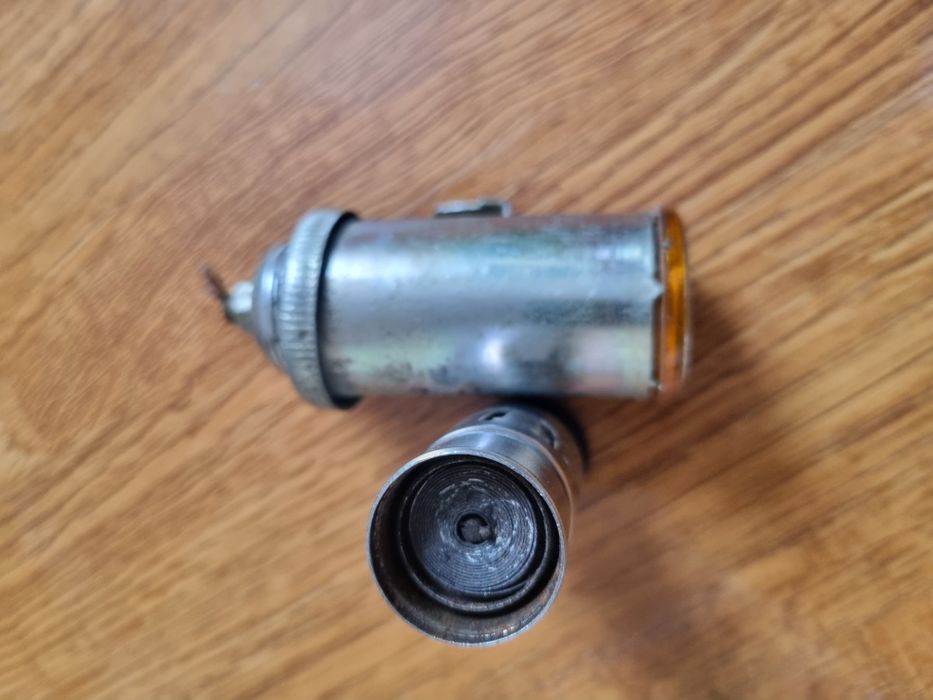 Прикурювач до авто