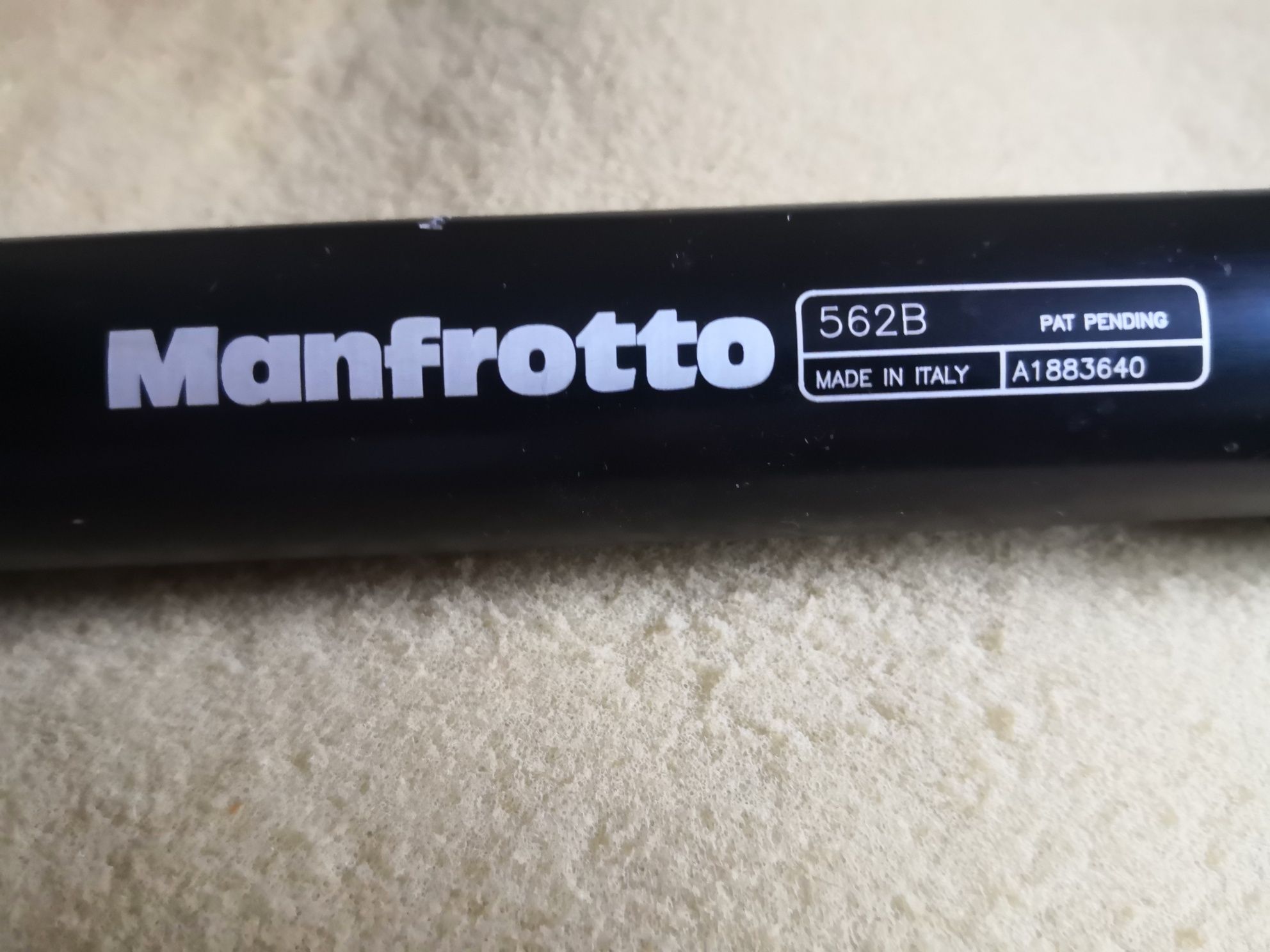 Monopod manfrotto z nózkami