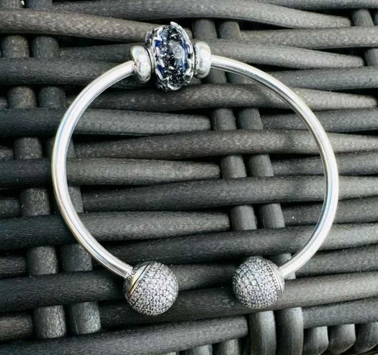 Pulseiras, Colares, Brincos, Porta-Charms p colar Pandora NOVOS