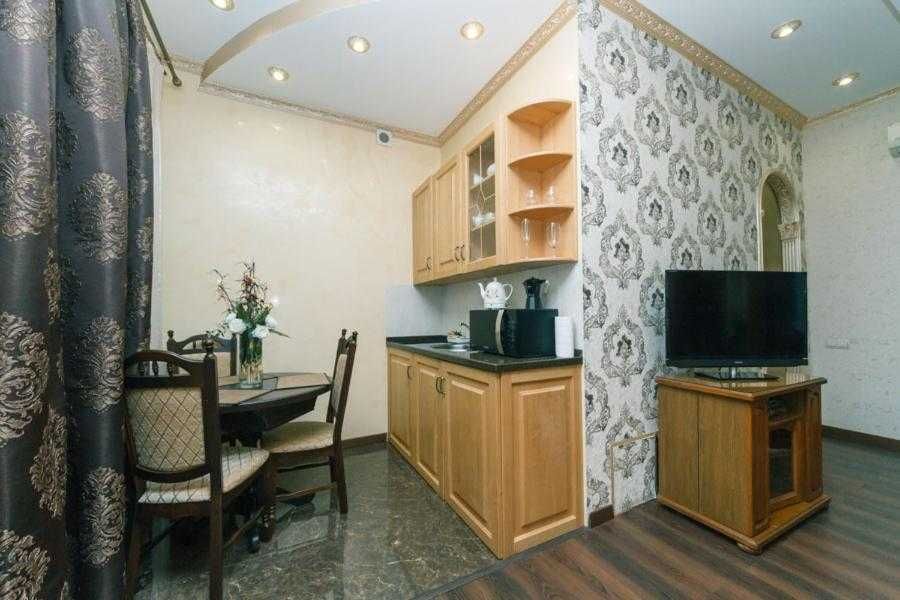 1к квартира, метро Майдан Незалежності, біля McDonalds