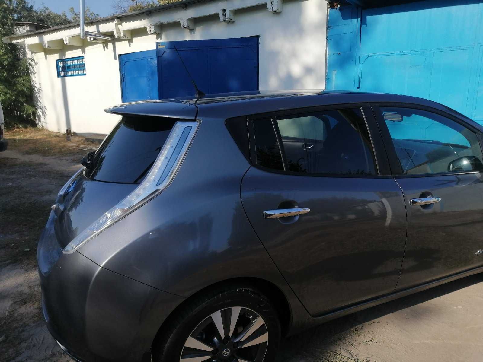 продам нисан лиф 30 квт